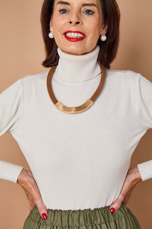 Sabrina Rubber necklace in chocolate and gold