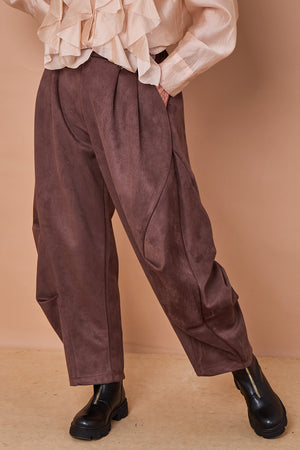 Lisbon Cocoon Trousers in chocolate