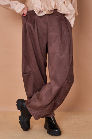 Lisbon Cocoon Trousers in chocolate