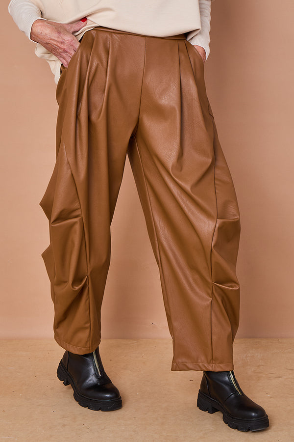 Lorenzo cocoon PU faux leather trousers in camel