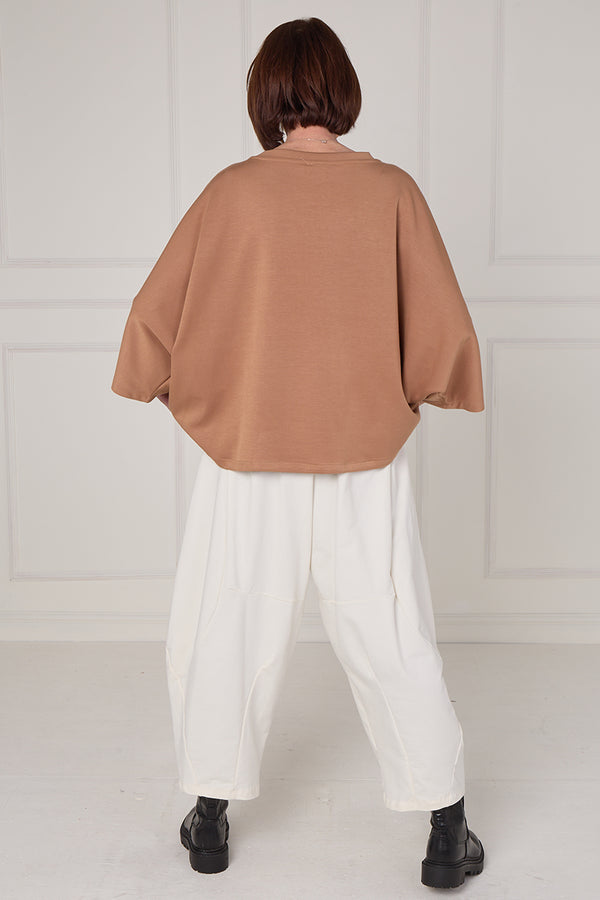 Heart to heart top in camel