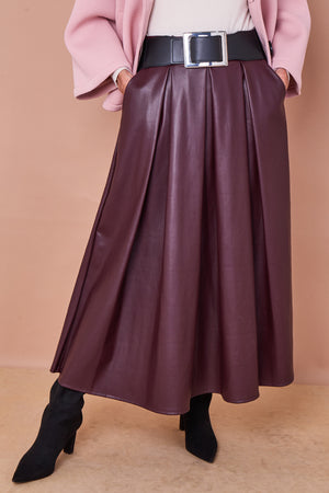 Arianna PU faux leather skirt in mulberry
