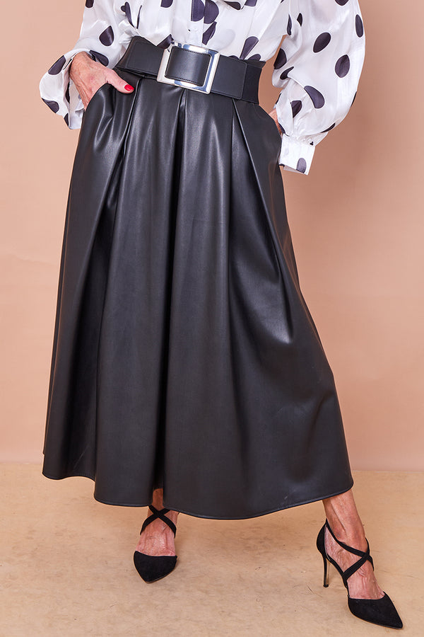 Arianna PU faux leather skirt in black