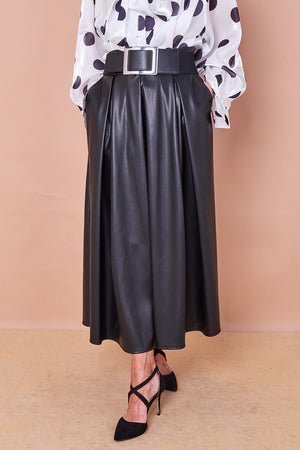Arianna PU faux leather skirt in black