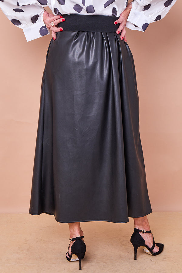 Arianna PU faux leather skirt in black