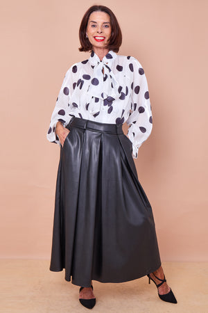 Arianna PU faux leather skirt in black