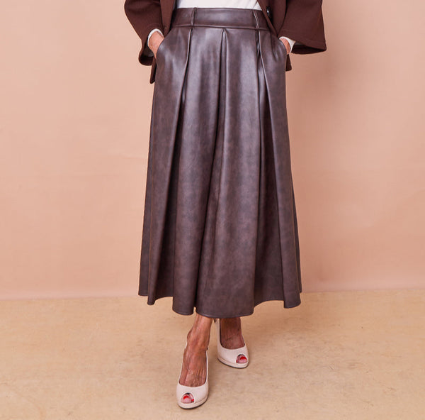 Arianna PU faux leather skirt in chocolate