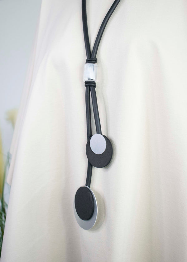 Black and Grey Circle Resin Design Rubber Necklace