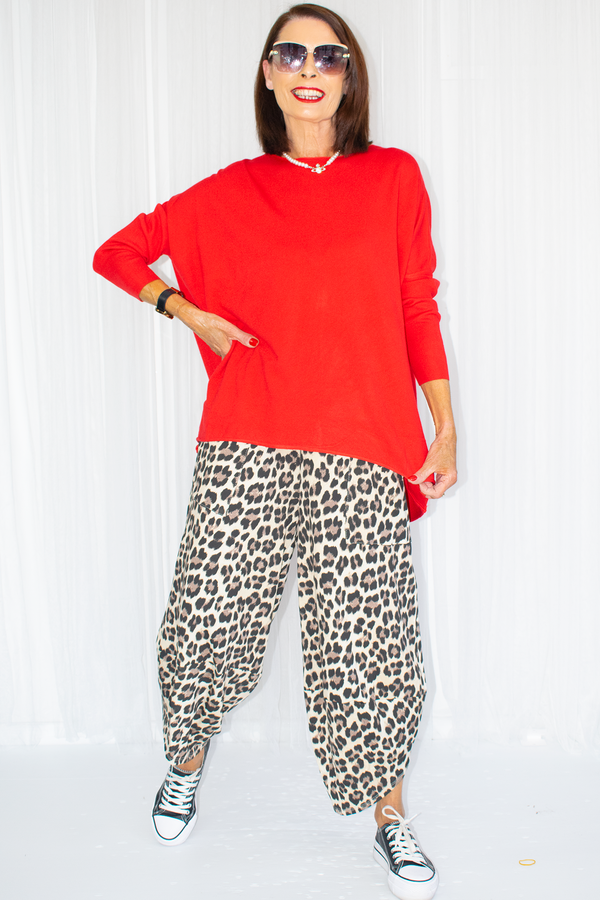 Sarah Super Soft Slouch Knit in Red