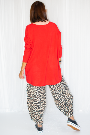 Sarah Super Soft Slouch Knit in Red