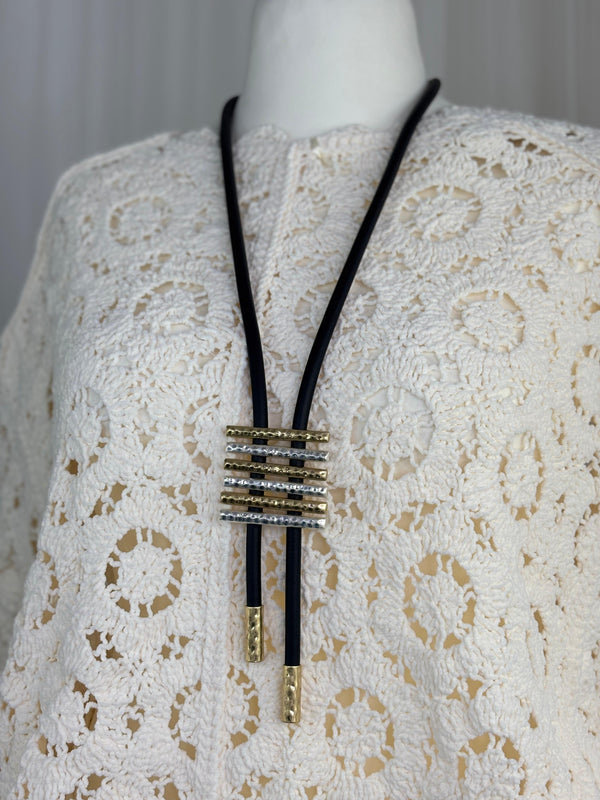 Long line rubber necklace in Jewellery