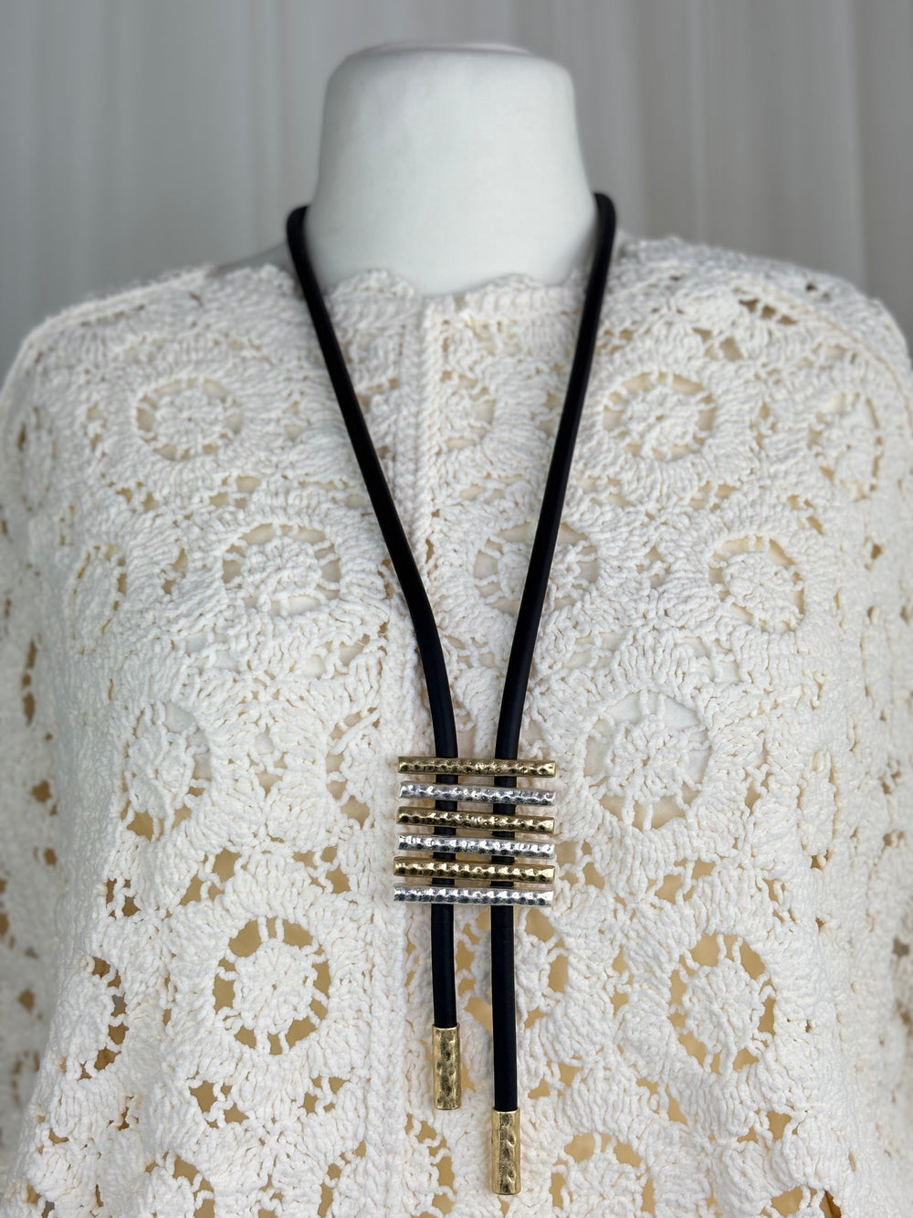 Long line rubber necklace in Jewellery