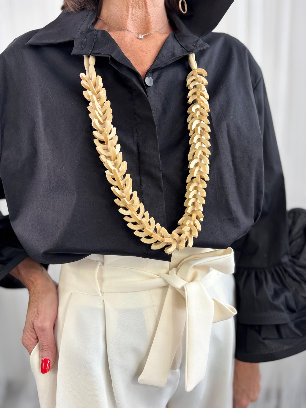 Aurora Necklace in beige