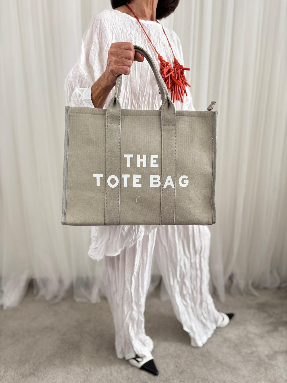Elegant Tote Bag in Grey
