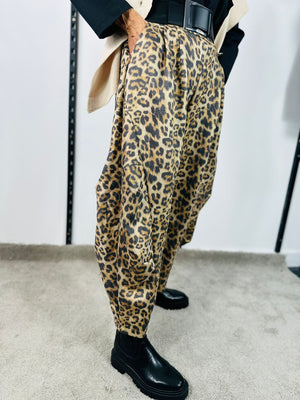 Lisbon Cocoon Trousers in Leopard Print