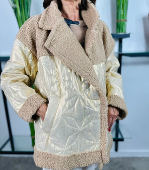 Hepburn Exclusive Jacket in Gold