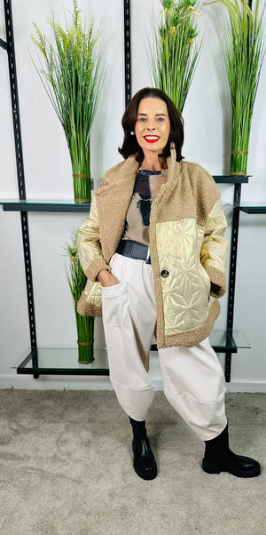 Hepburn Exclusive Jacket in Gold