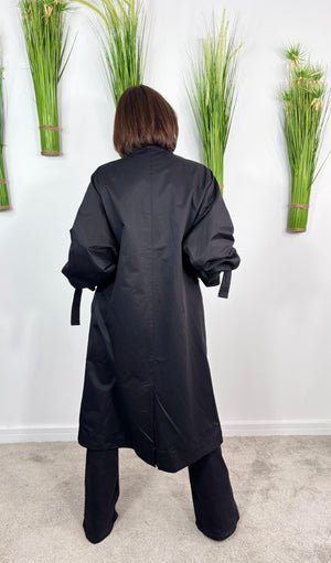 Kitty trench coat in Black
