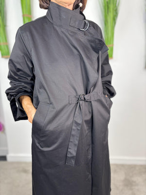 Kitty trench coat in Black