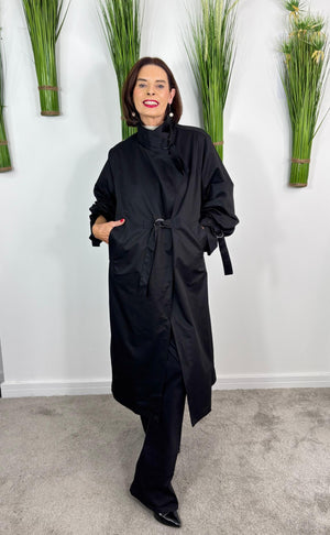 Kitty trench coat in Black