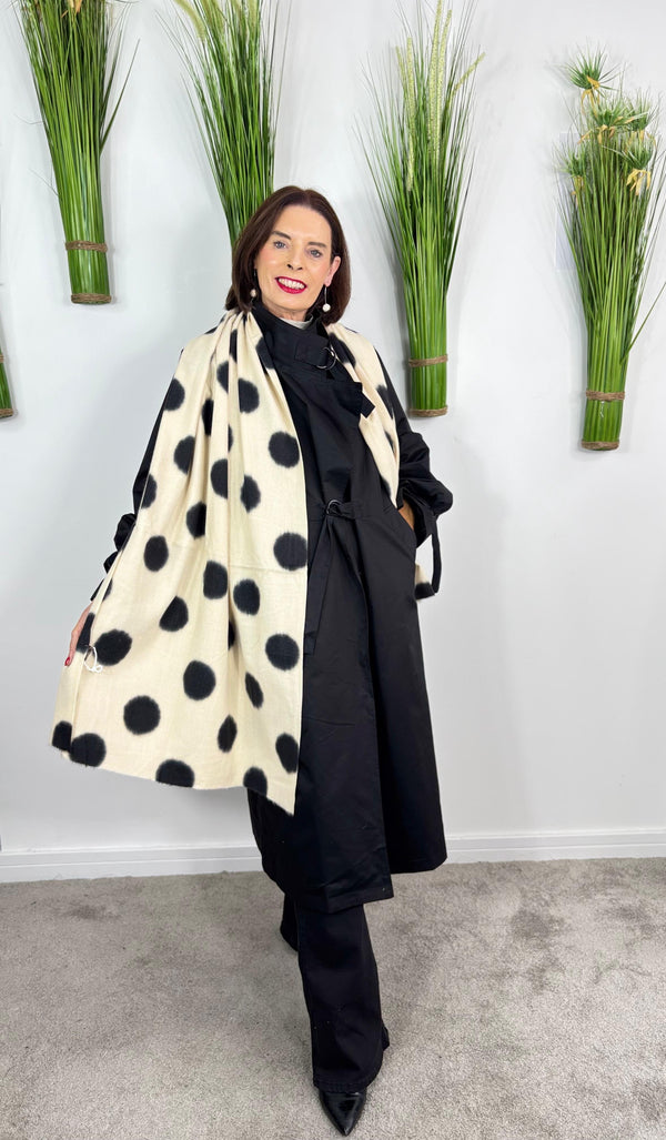 Spotty Dotty scarf in beige