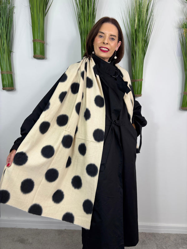 Spotty Dotty scarf in beige