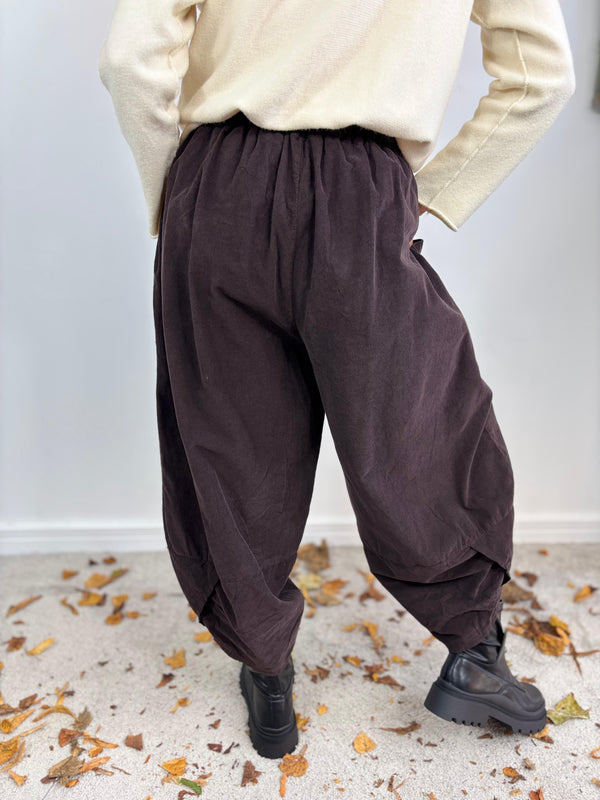 JOSIE NEEDLE CORD COCOON TROUSERS IN CHOCOLATE