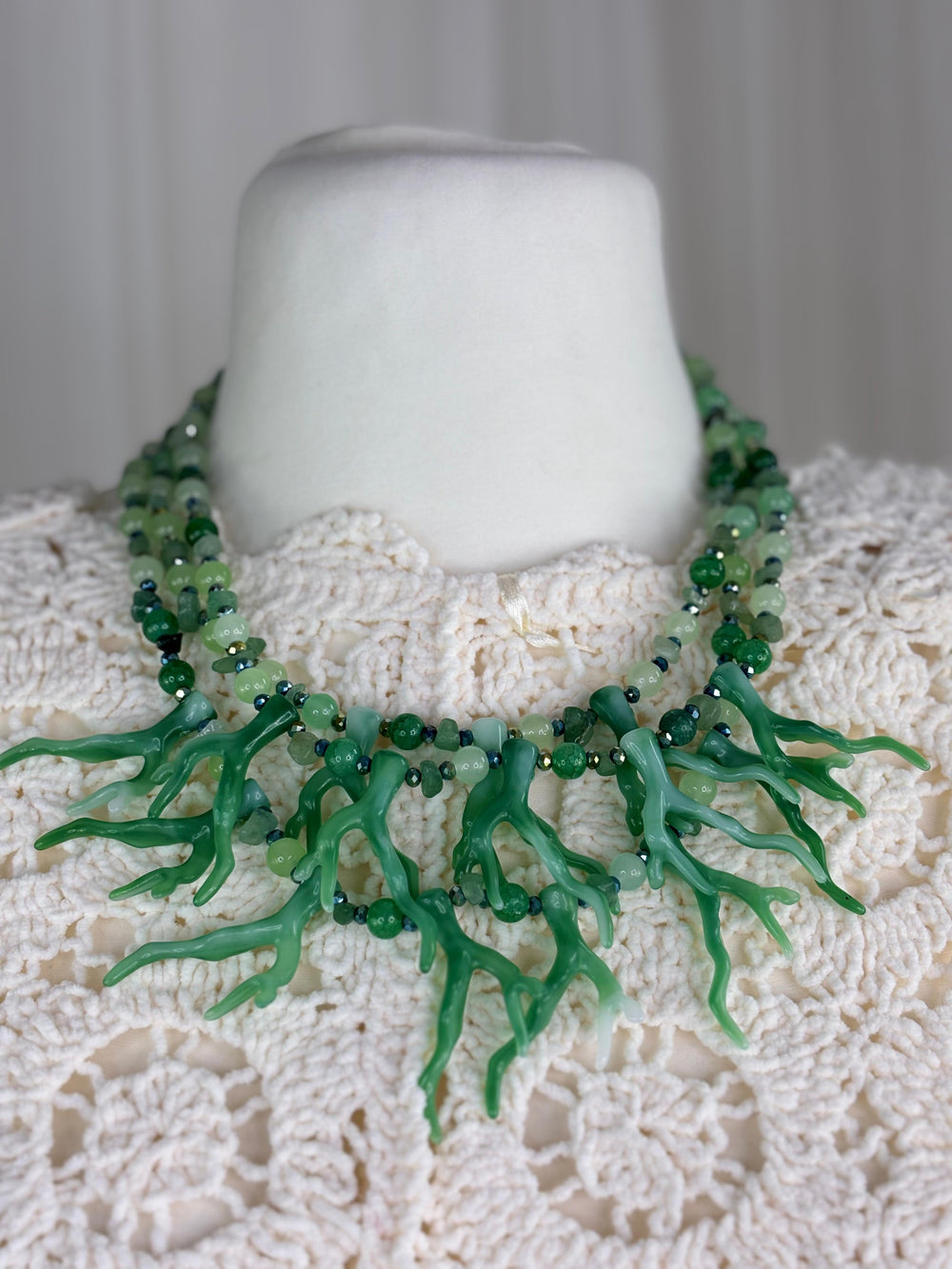 Mantis coral effect necklace in Jewellery