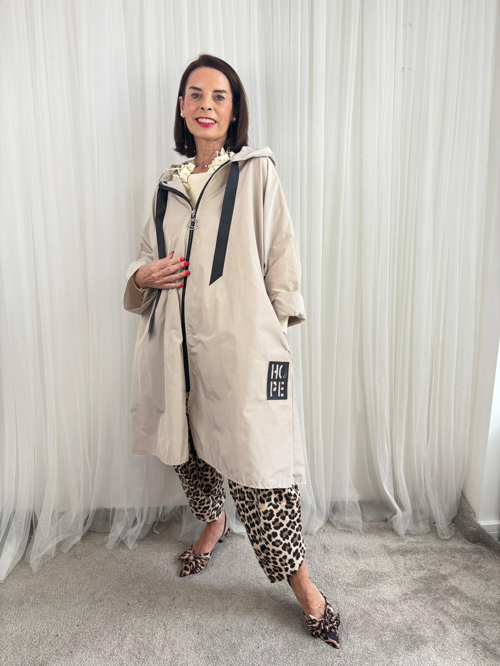 Lux wear long coat in Stone