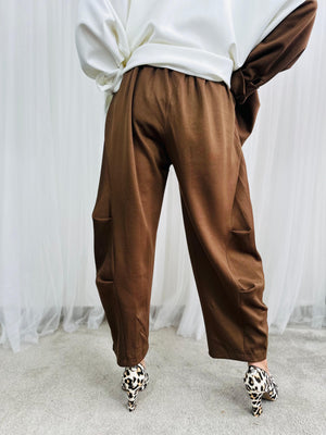 Lorenzo Cocoon Trousers in CHOCALATE