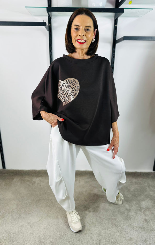 Heart to heart top in chocolate