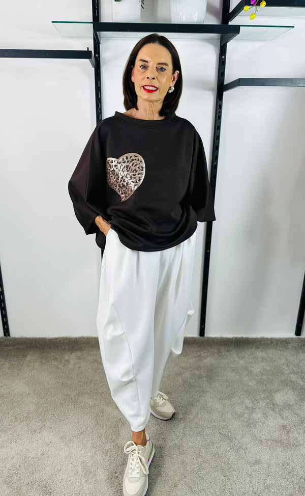 Heart to heart top in chocolate