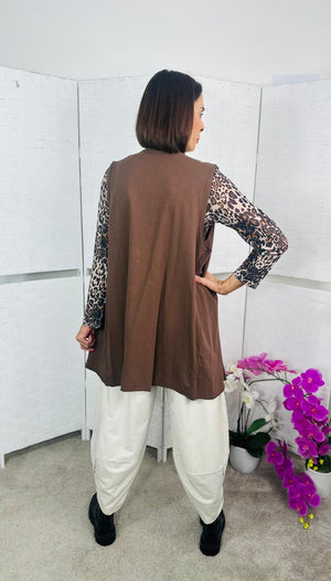 Chocolate waterfall layering top