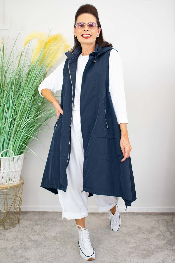 Regina Luxury Gilet in Fresh navy