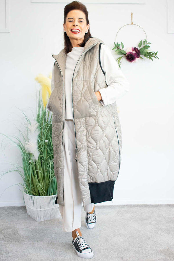 October Quilted Gilet in Mocha