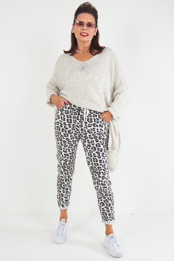 Leopard Print Magic trousers  in  mocha