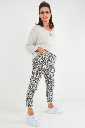 Leopard Print Magic trousers  in  mocha