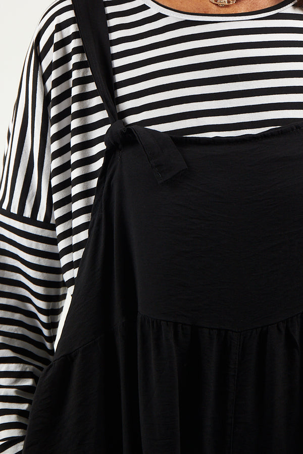 Vannesa Striped Top In Black