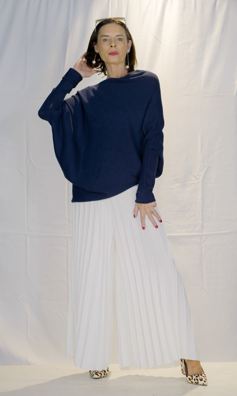 Carnival knitwear top in Navy