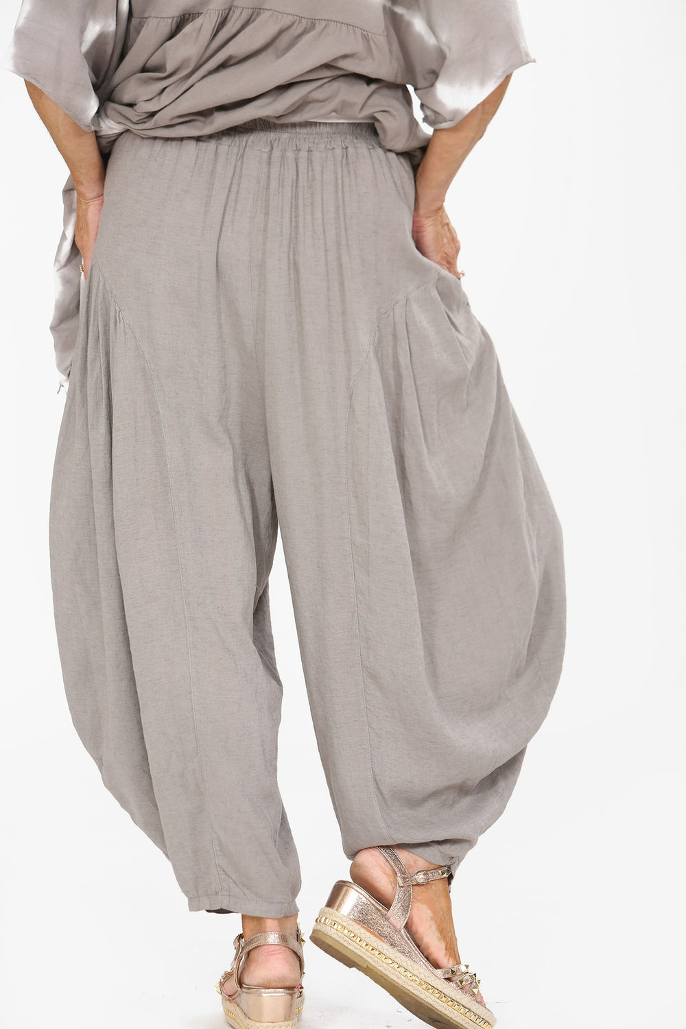Enzo linen trousers in mocha