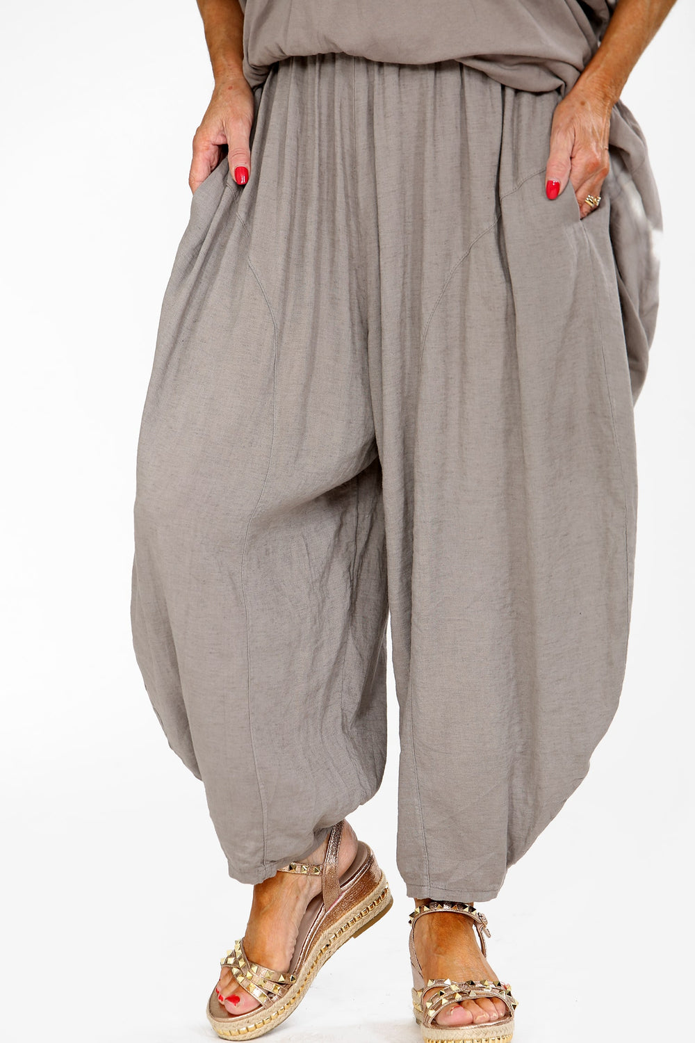 Enzo linen trousers in mocha