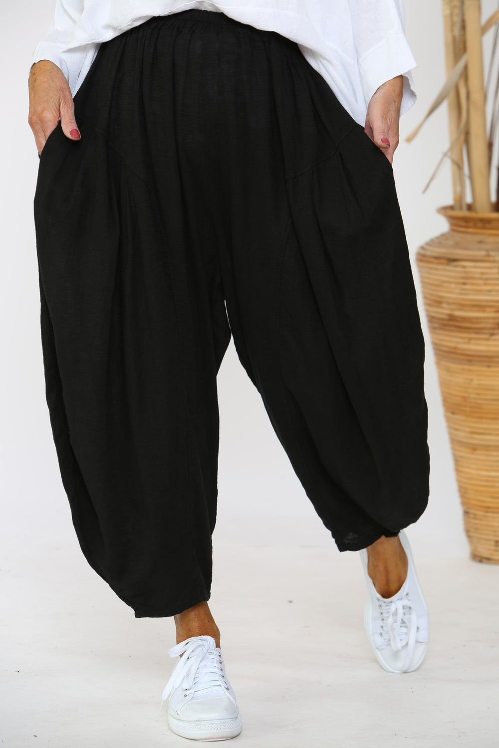 Enzo Linen Trouser in Black