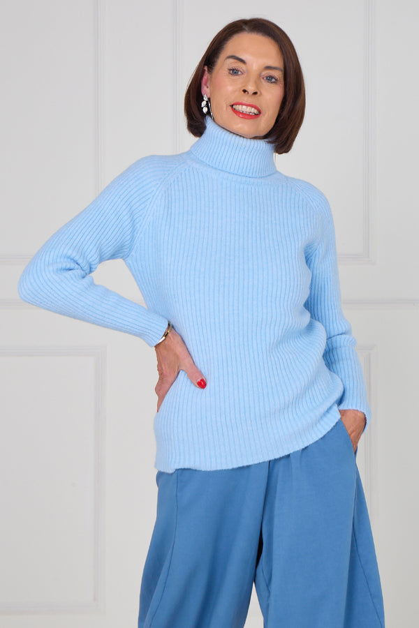 Margo polar neck in baby blue