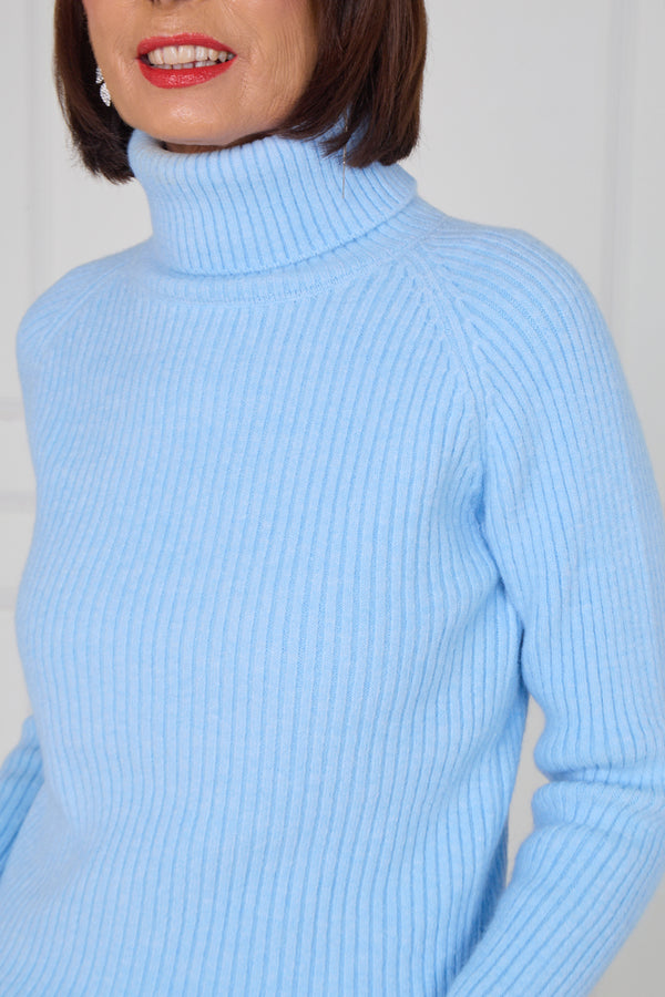 Margo polar neck in baby blue