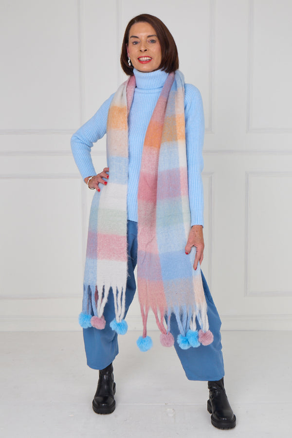 Margo scarf in baby blue