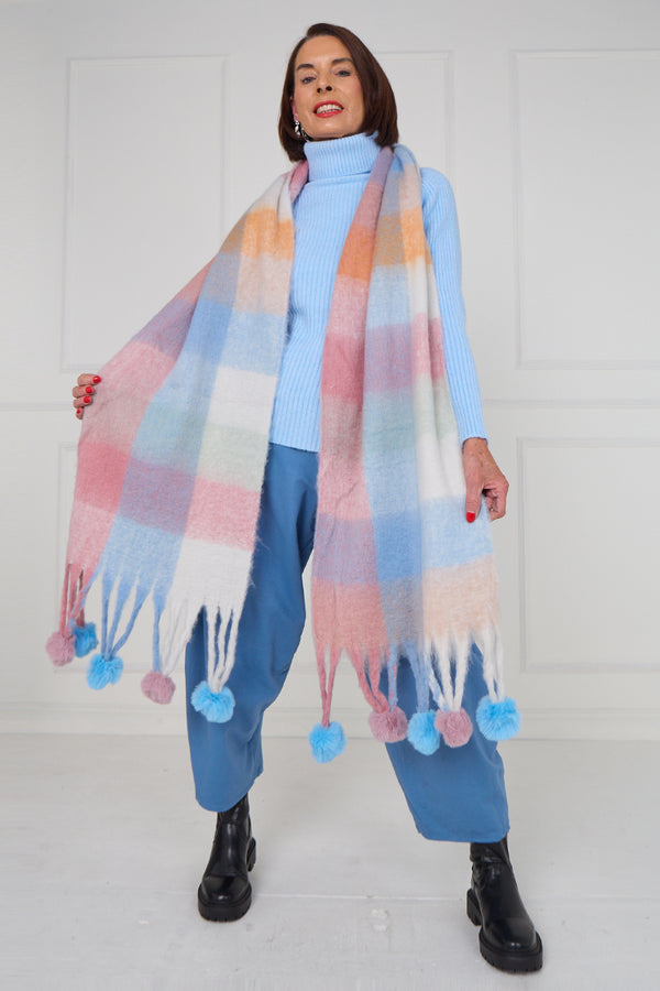 Margo scarf in baby blue