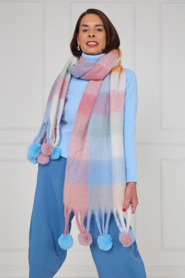 Margo scarf in baby blue