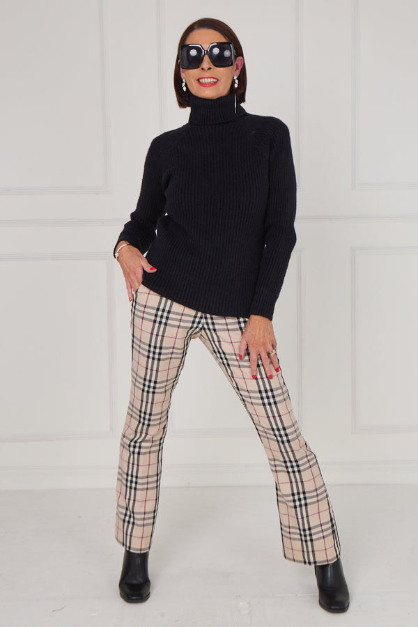 Margo polar neck in black