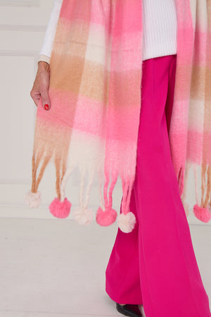 Margo scarf in soft pink