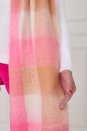 Margo scarf in soft pink